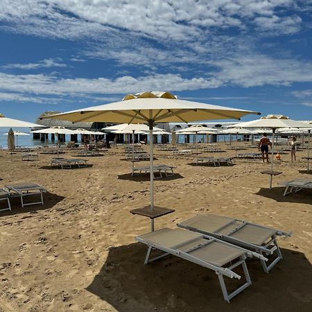 AppArt 21 Lignano Sabbiadoro Exterior foto
