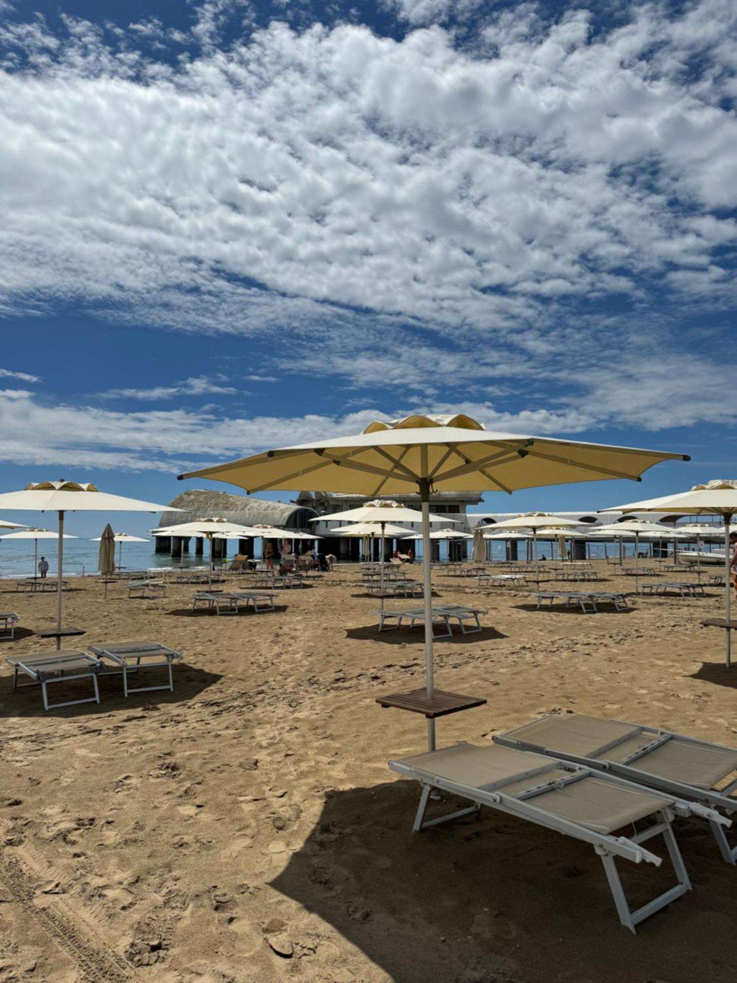 AppArt 21 Lignano Sabbiadoro Exterior foto